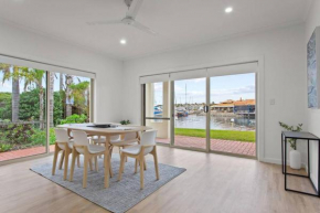 Waterfront Townhouse - Picturesque Marina Views